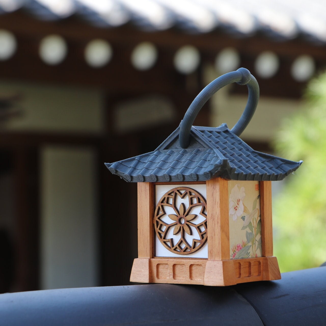 Mini Hanok Lamps with Folk - Environmentally friendly Mood Light, Wooden Night Light, Requires 3 AAA batteries