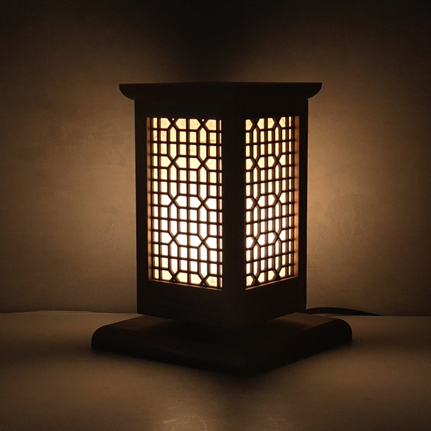 HANJI Paper Small Lamp - Korean Traditional Window Art, Wood Table Night Light, Wooden Night, 1w LED Bulb, 2m Wire Cable