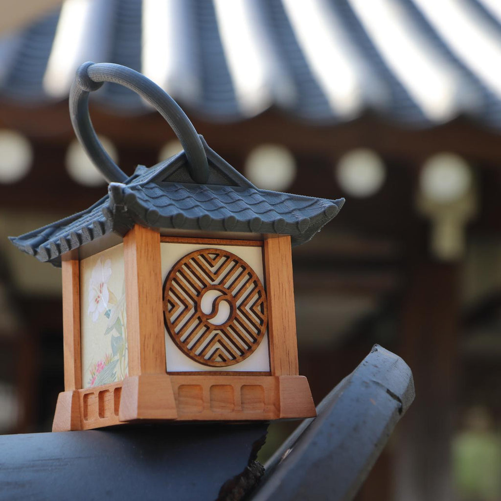 CUSTOM Mini Hanok Lamps- Miniature Korean House Environmentally friendly Mood Light, Personalized photo, Requires 3 AAA
