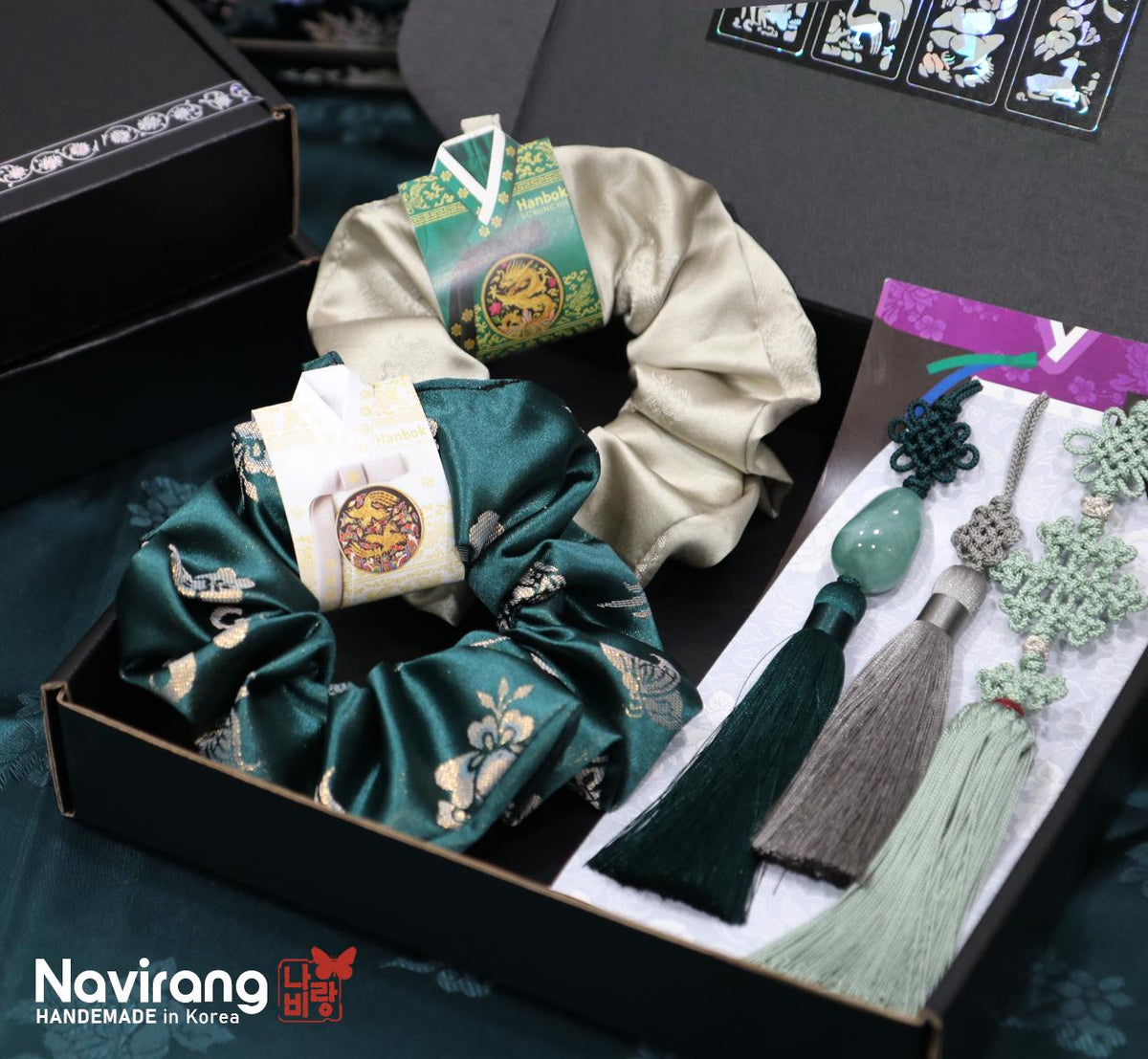 Joseon Lady’s Dressing Set – Korean Traditional Hanbok Scrunchies & Norigae Gift Box, Mother's Day